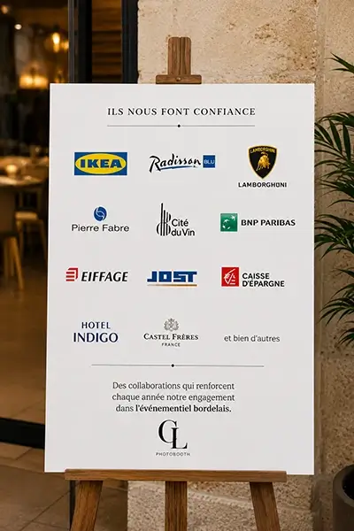 Affiche présentant les premières références de CL Photobooth